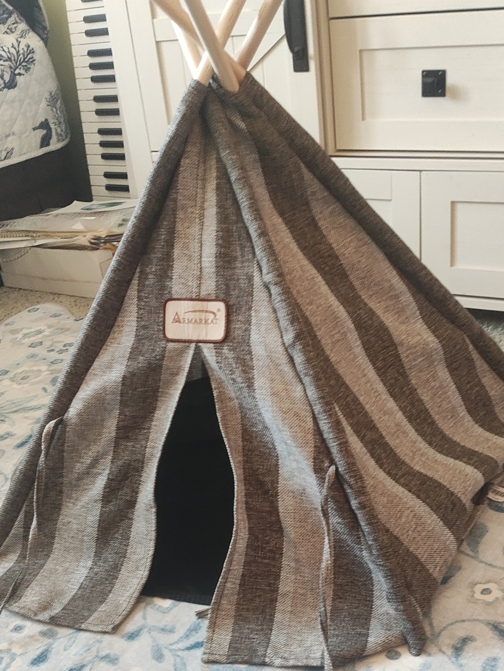 PETS: ARMARKAT CAT TEE-PEE BED - Picture 11 of 16